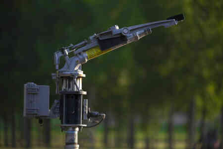 Nelson SR100 Big Gun® sprinkler with 1000 Series Valve & TWIG® Wireless Controls