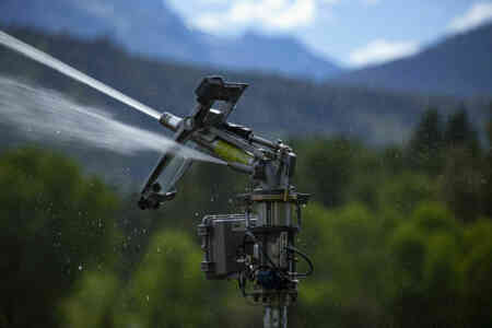 Nelson SR100 Big Gun® sprinkler with 800 Series Valve & TWIG® Wireless Controls